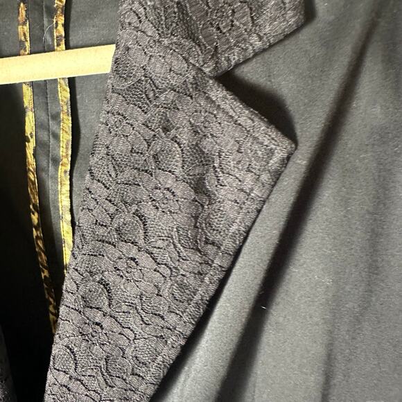 Lane Bryant women’s black blazer lace 2 button Dark Romantic Goth plus size - Picture 5 of 11